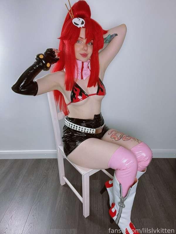 Yoko from Gurren Lagann! She was definitely my childhood crush 🥵

#cosplay #yoko #gurrenlagann #sexycosplay