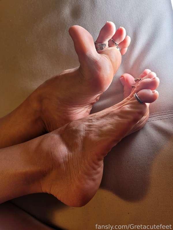 gretacutefeet image #4