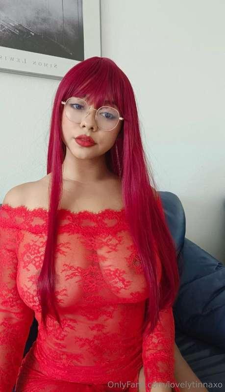 HER PERFECT, NATURAL TITS NEED SOME LOVE 😈😈🔽🔽https://onlyfan..