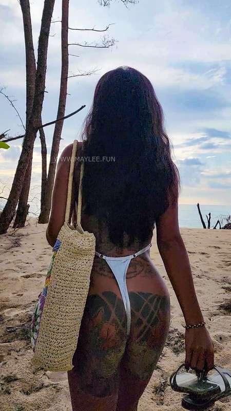 Do you like my thongs, daddy? 🍑 ❤️‍🔥