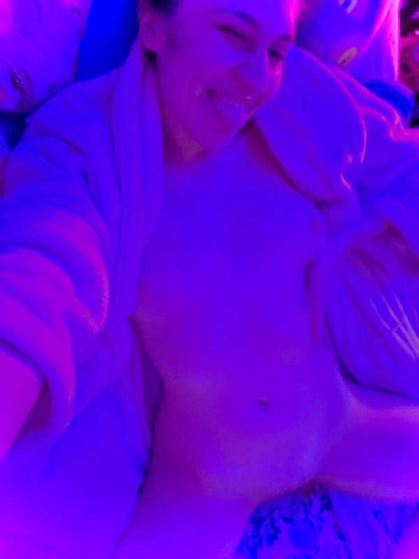 mariareallyblowthepipe image #1