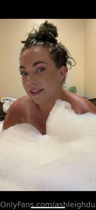 Should I send out this full video & all the photos too?? 😍