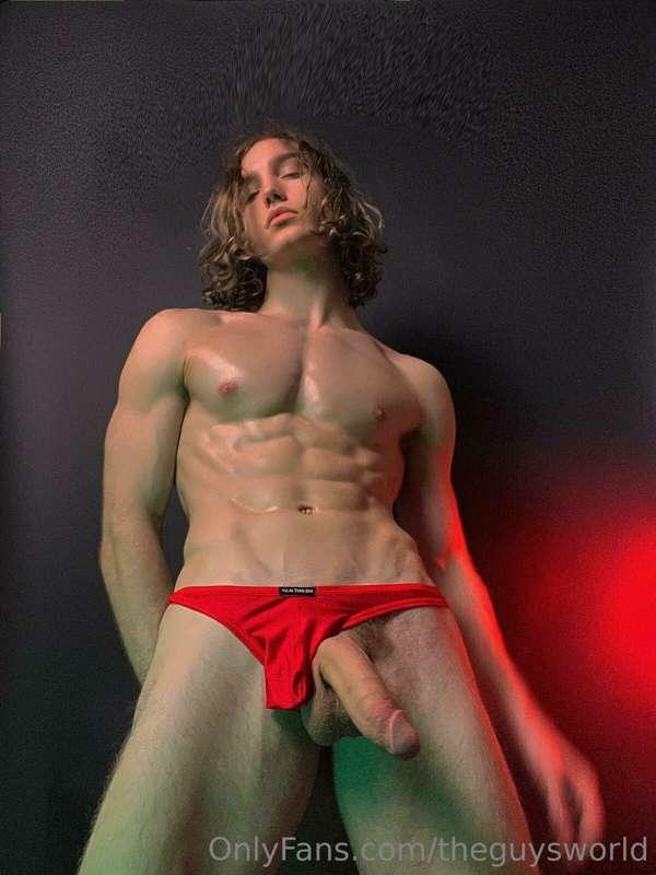 @Guysnet XXL twink@hazel_hoffman in @Guysnet