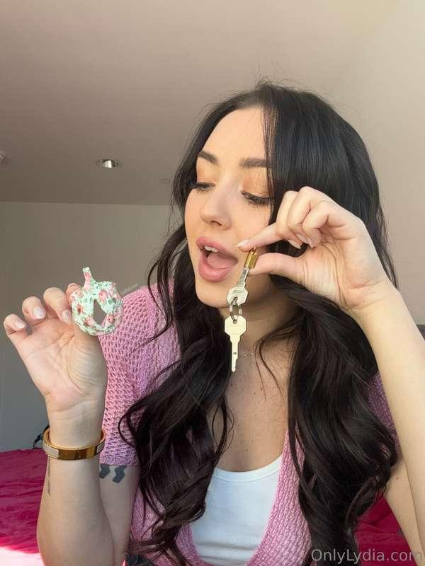 you don’t need these keys anymore! they’re mine now. :) 