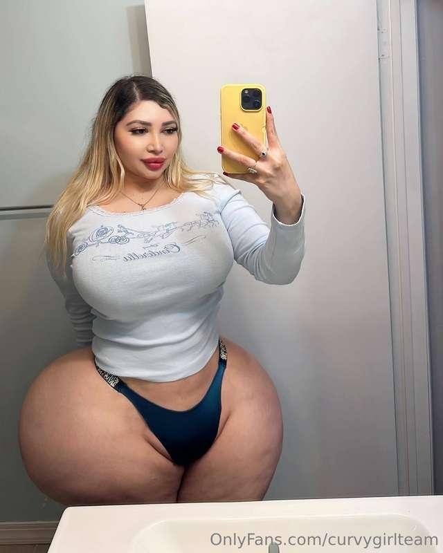 curvygirlteam main image