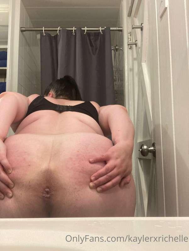 Message for anal and other frisky videos 😗💦
