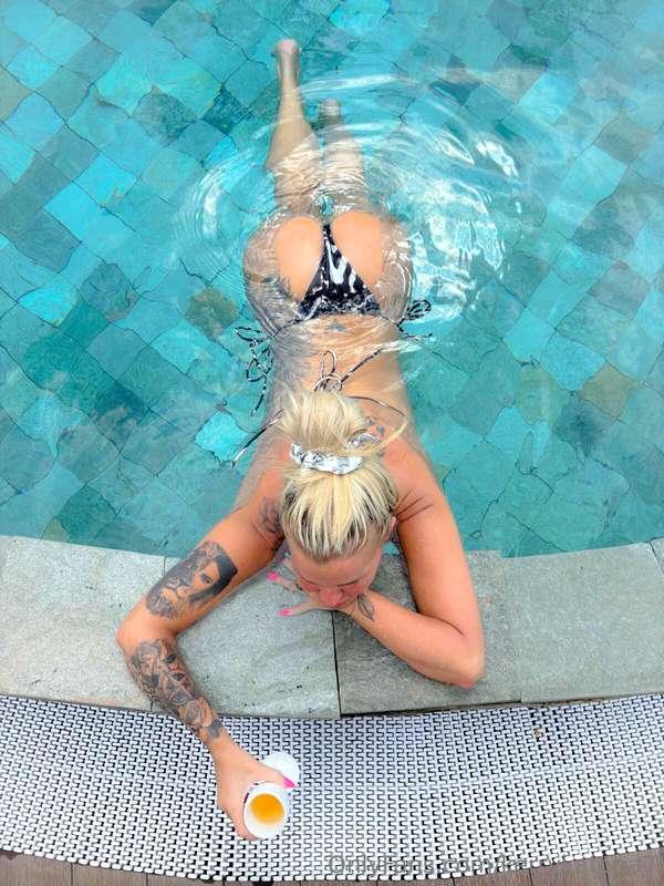 Playtime 🍑💦🍆