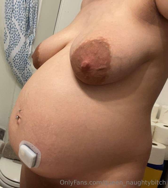 queen_naughtybitch image #1