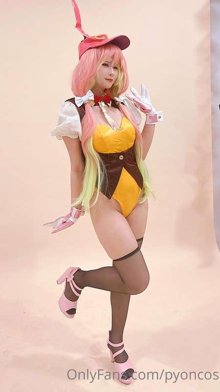 💛🧡🤎💚💖🐰🐰