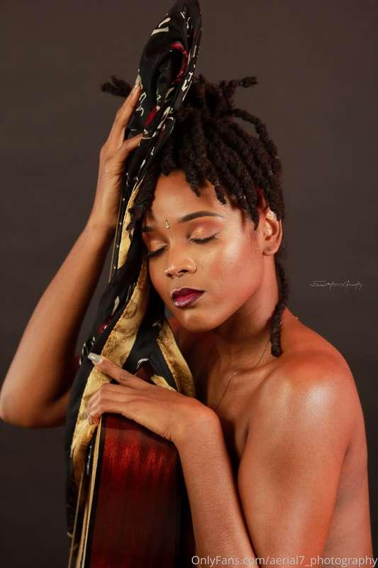 Model:Taylor 
All Natural Beauty 💞