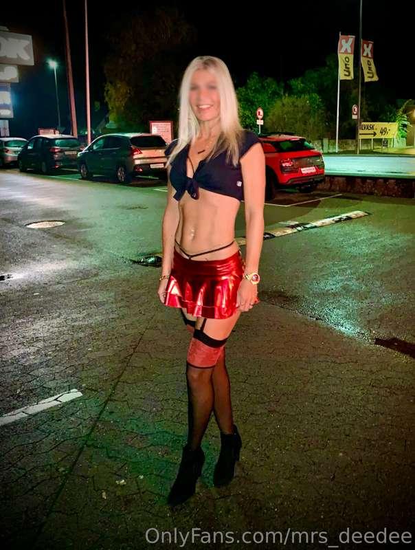 I really do miss the summer, instead of these dark and cold ..