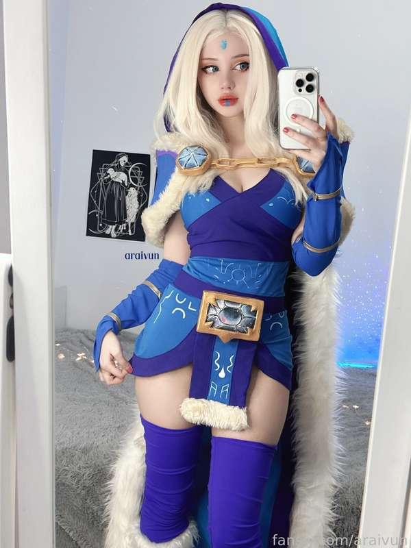 Can I be your favorite line support, my gamer?🥰🩵❄️✨

🩵Full cosplay+bikini photos🥰
❄️Bare feet🐾
🩵Big boobies touching😳
❄️Ahegao🥵
🩵Armpits fetish😋
❄️Behind view🍑

#dota #dota2 #crystalmaiden #cm #cosplay #bikini #bigboobs #bigass #babyface #cute #barefeet #feet #footfetish #armpit #armpits #armpitsfetish #stockings #ahegao 
