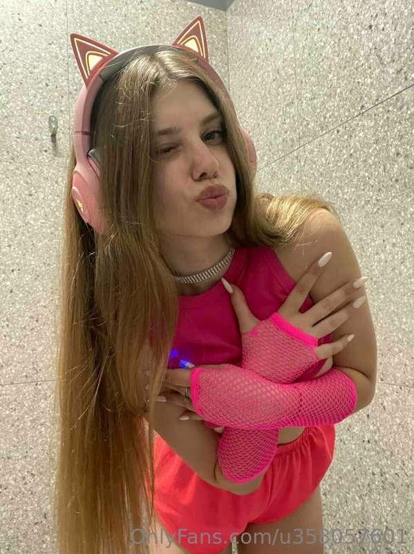 Hi! You didn't just come to my page, did you? Let's get acqu..