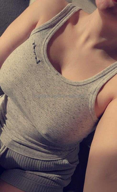 Hey lovers. I'll be a bit slow with replies today I'm curren..