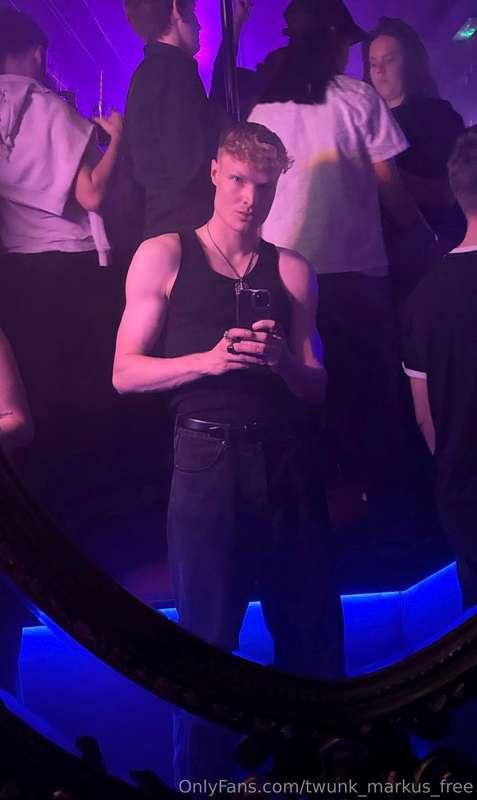 If you saw me in a club, would you come flirt with me? :)