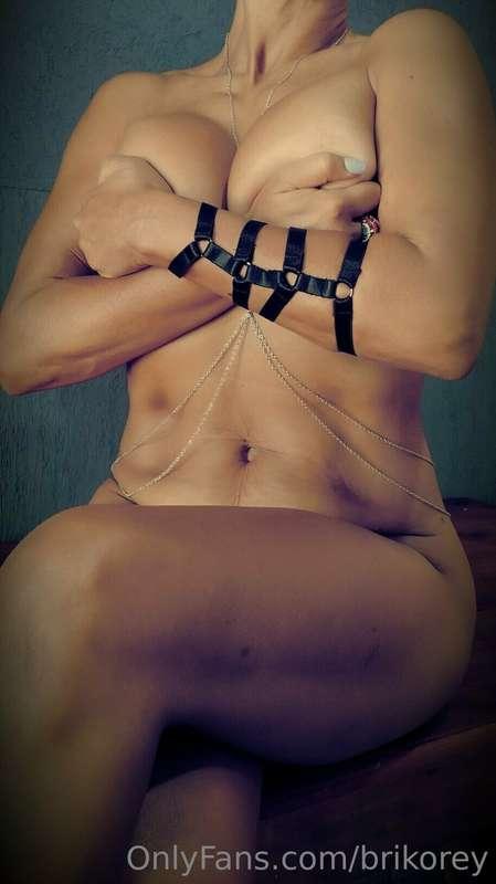 Feel the texture, taste and softness of my skin with your mo..
