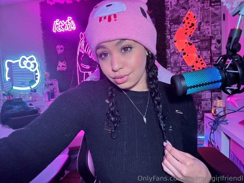 egamergirlfriendl image #1