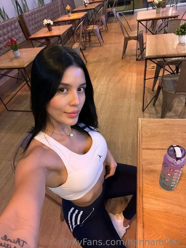My typical around the Gym outfit🤷‍♀️This afternoon is going ..