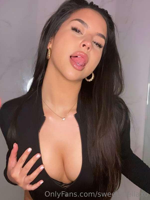💦👅 I took him allll down my throat 🍆 cock gagging face fuck,..