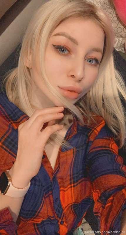 Good night 🌒💙 I am at home)