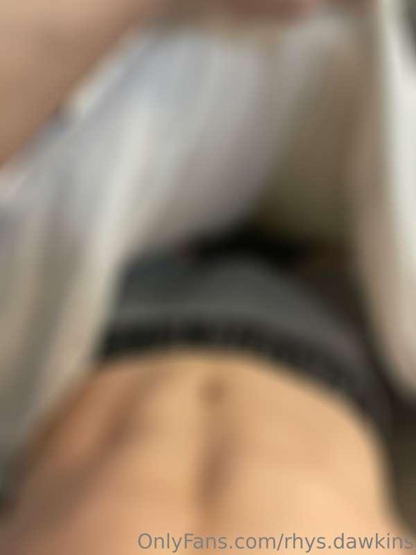 Laying in bed and someone wanted to say hi to you! 4 super h..