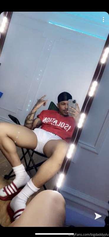 just sayin tips make me horny  LETS TURN THIS SHIT UP 😈