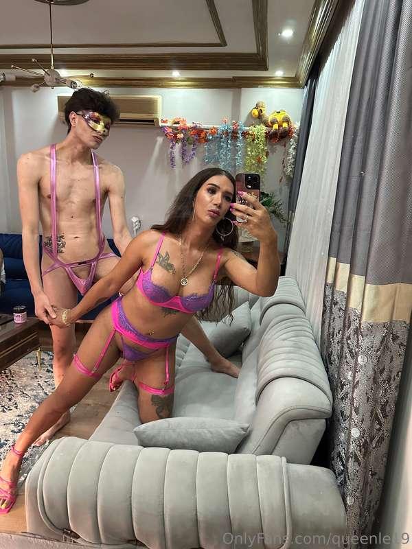 http://onlyfans.com/januceispecial Arkadaşımın takip edebili..