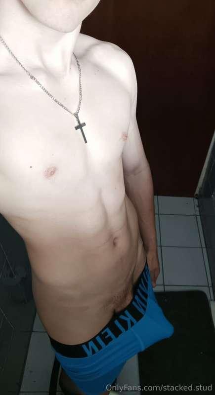 Keep them custom requests coming before I grow my pubes out ..