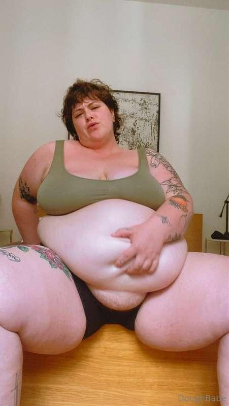 doughbabebbw image #0