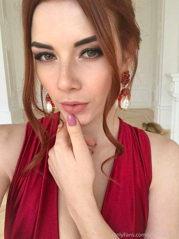 Red is the color of passion ❤️❤️