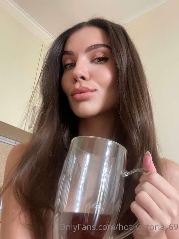 ɪ ʟɪᴋᴇ ᴛᴏ ᴅʀɪɴᴋ ᴅᴇʟɪᴄɪᴏᴜs ᴛᴇᴀ☕ ᴀᴛ ʜᴏᴍᴇ ɪɴ ᴛʜᴇ ᴍᴏʀɴɪɴɢ ᴡʜɪʟᴇ ..