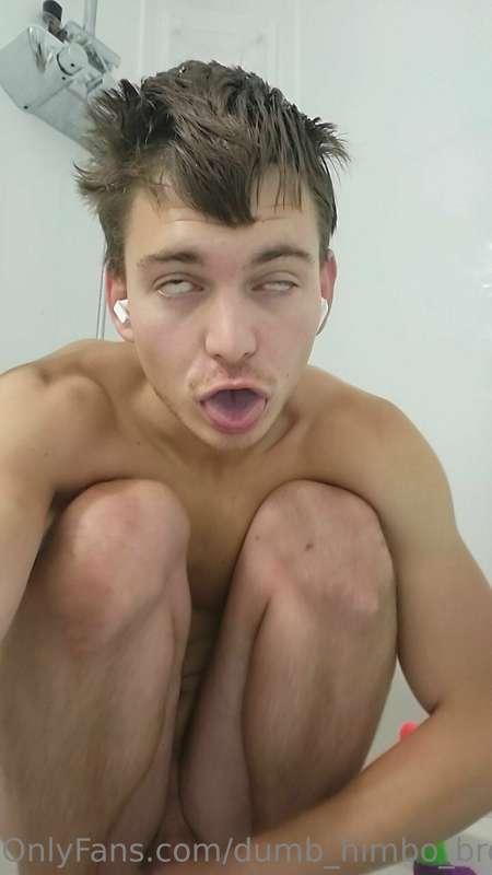 dumb_himbo_bro image #1