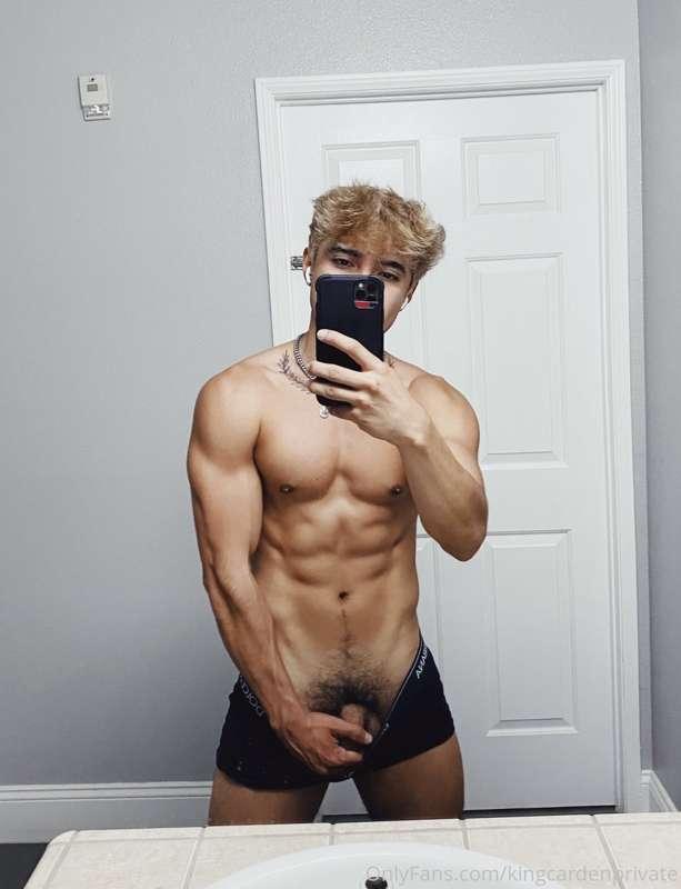 Come sub to my premium, that’s where all the good stuff is a..
