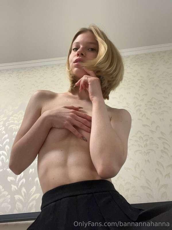 A skirt won't keep me warm, but your arms will😉🤗