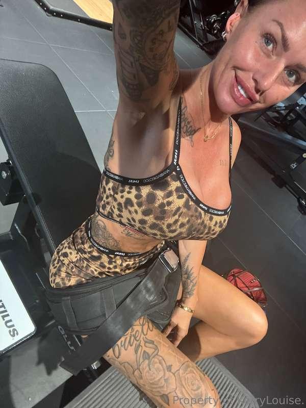 Could u squat me ….. 