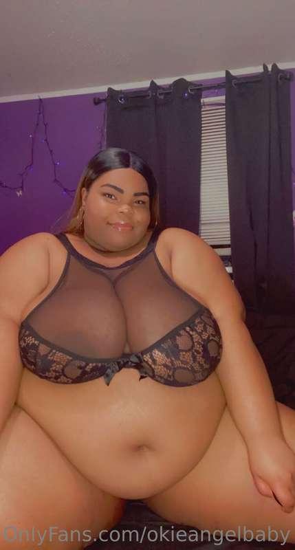 I tried to show off my belly in these pics, but I could help..