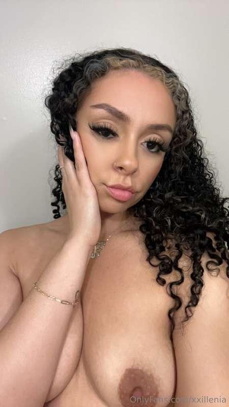 naked n lonely