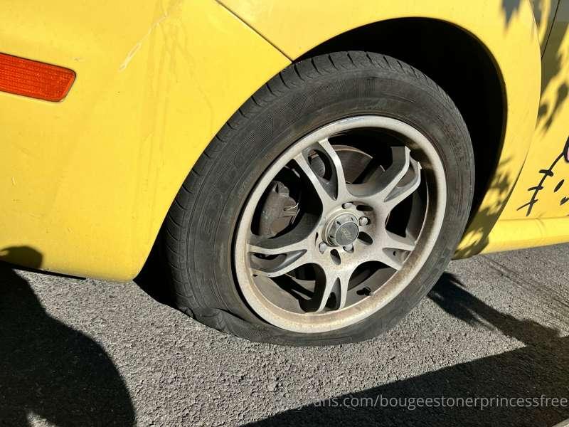 Someone slashed my tire 🛞 at my apartment!😫 1/2 off my main ..