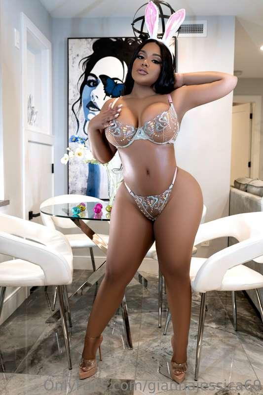 Happy Easter Everyone 💕🐣🐰. Would you Give this Bunny your Ca..