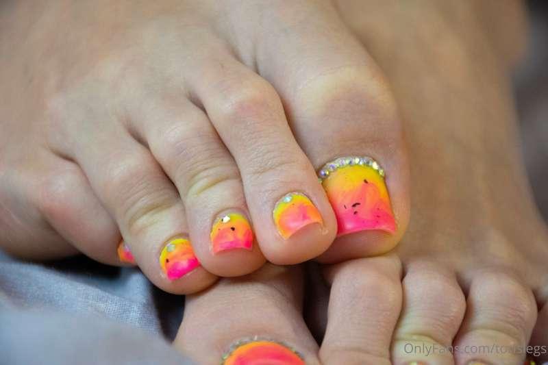 torislegs image #12
