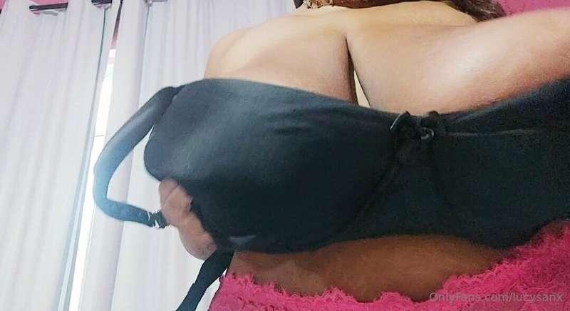 lucysanx image #1