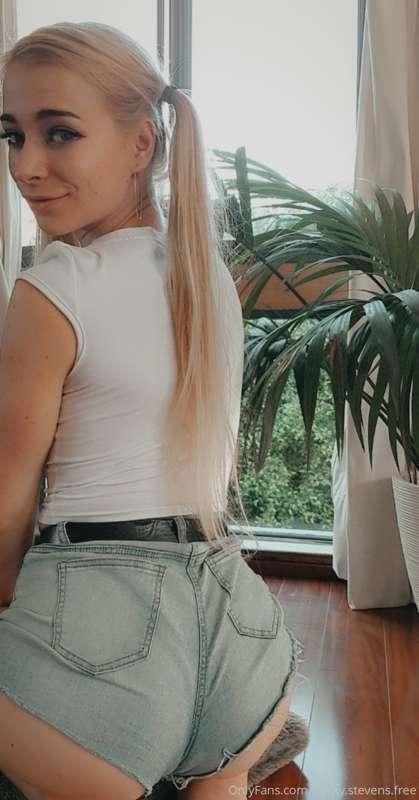 becky.savage.free image #1
