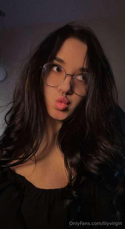 🔥 🔥 🔥
Daddy, I'm so horny and I don't know what to do🫦
Can y..