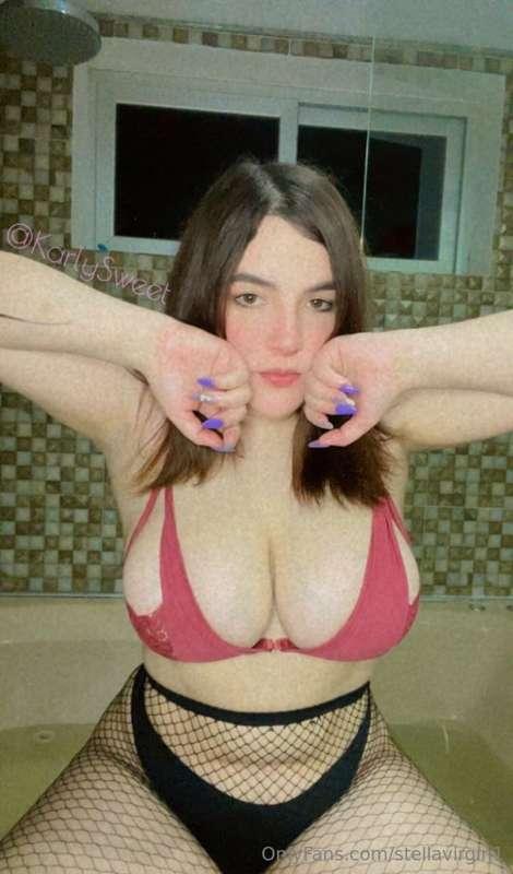 Hello, I'm  ## 🍒  @karlysweet 🍒,  ## I have soft and big add..