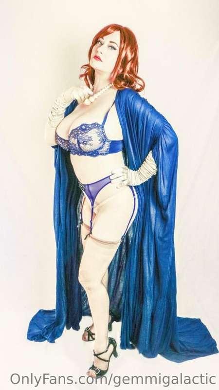 I love this Catherine D'Lish kaftan and this lingerie set fr..