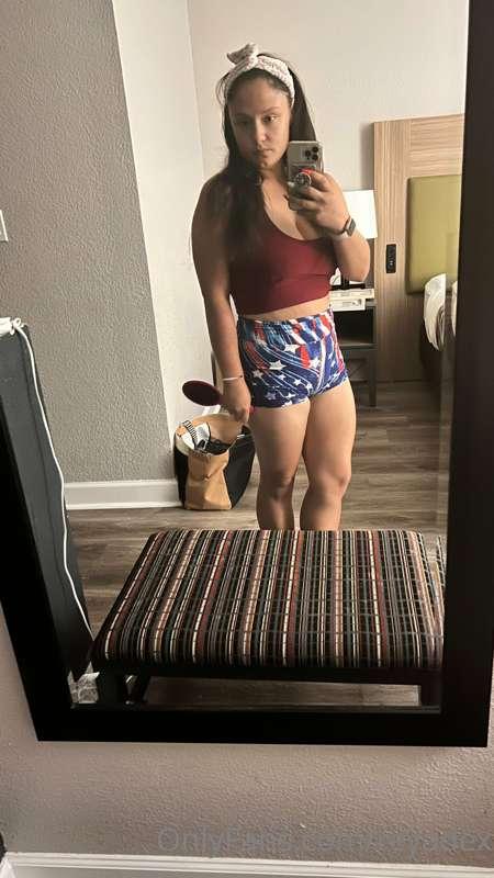 Thighs are starting to get too thick 🤔