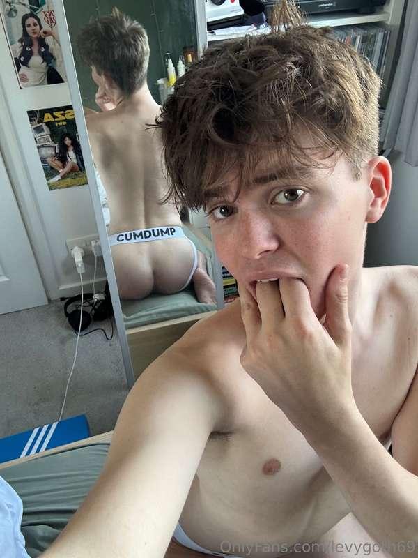 levygoth69 image #0