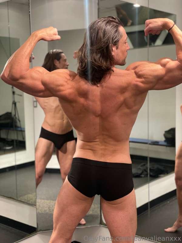MEN'S LOCKER ROOM PICTURES ✨🔥🥊