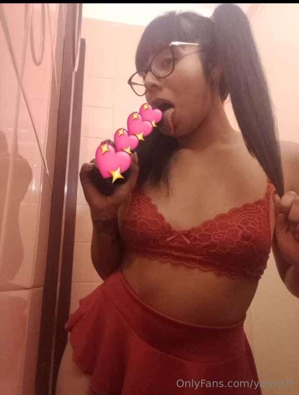 Hi daddy, I'm a very hot little whore! I'm wet waiting for u..