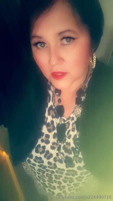Ready for my night out, want me to cum home to u baby? Xx